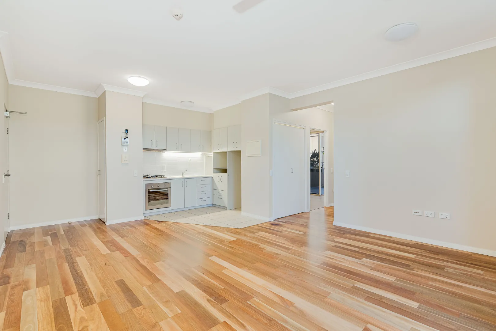 apartment_210-image-4