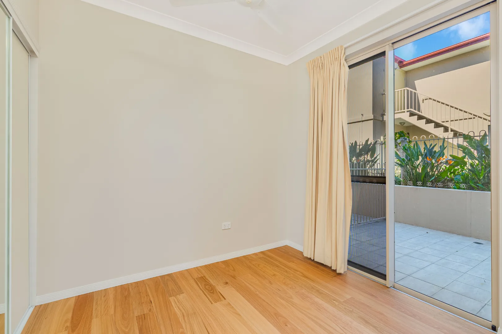 apartment_210-image-5